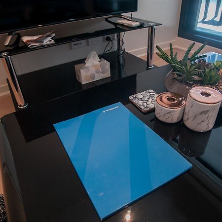 The William Suites Melbourne Buitenkant foto