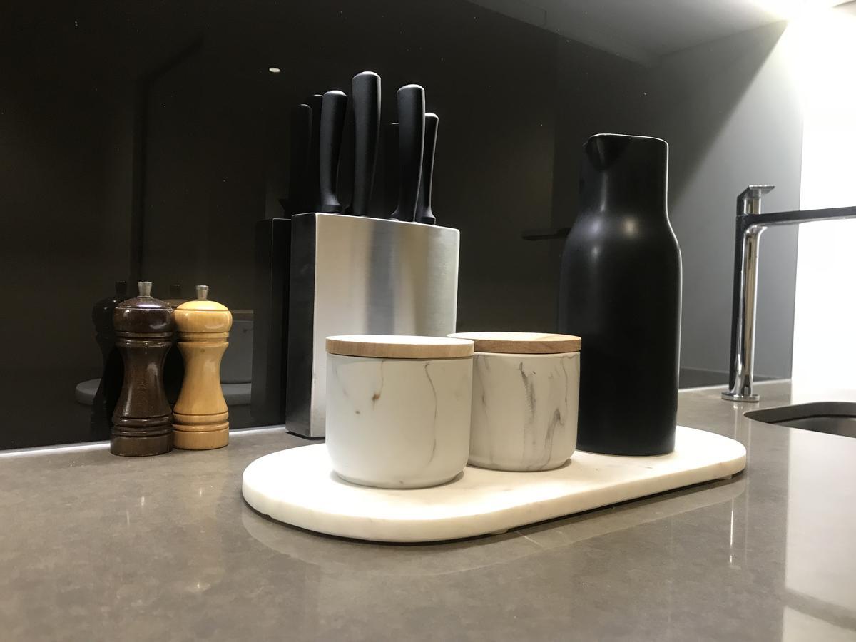 The William Suites Melbourne Buitenkant foto